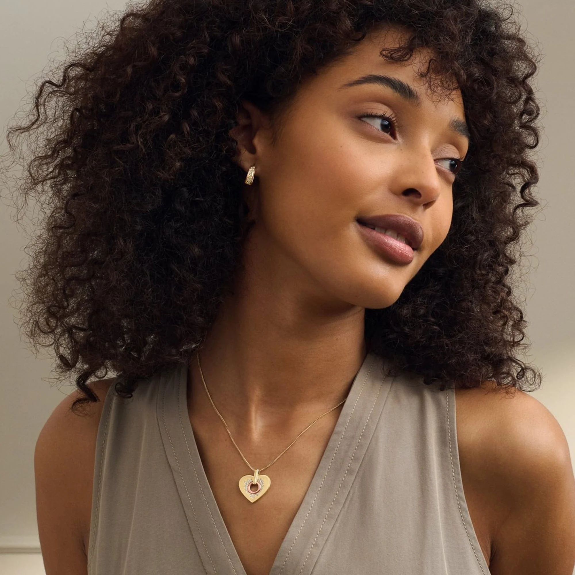 Cariad® 9ct Solid Gold Sparkle Pendant with Diamonds - Image 2