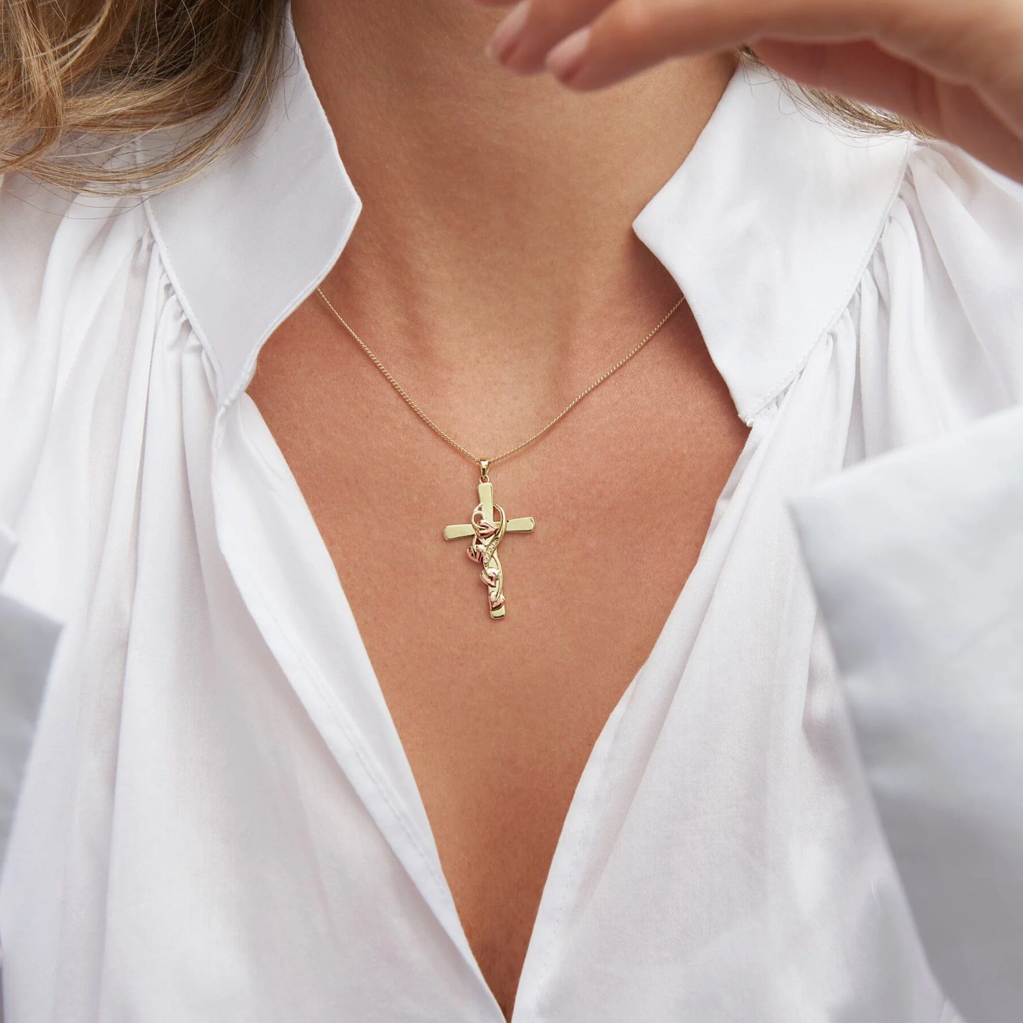 Tree of Life® 9ct Solid Gold Vine Cross Pendant with Diamonds - Image 2