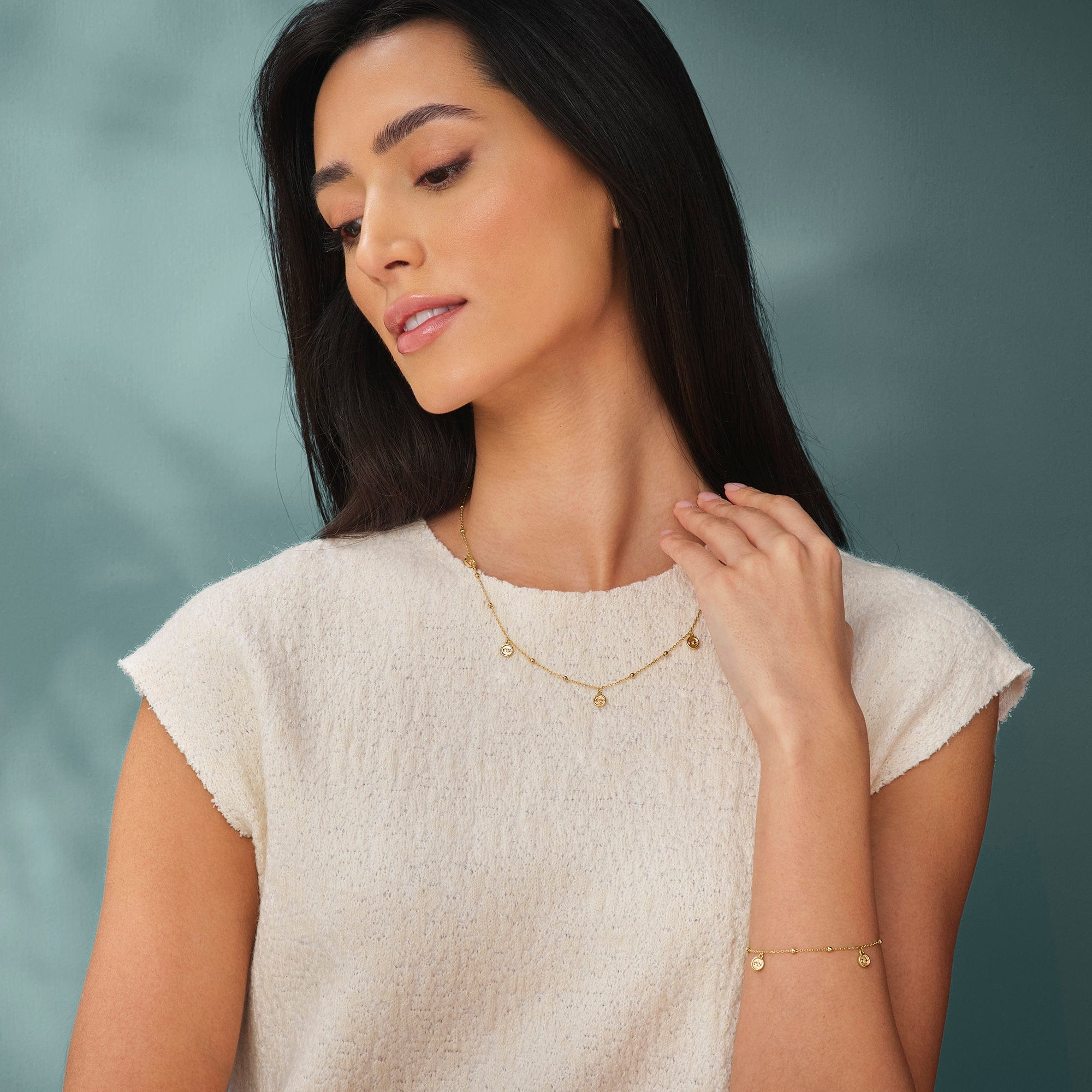 Insignia 9ct Solid Gold Drop Bracelet - Image 2